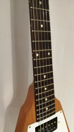 GOLD HARDWARE USED