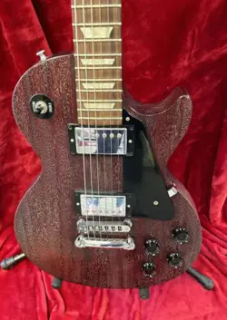 USA WORN CHERRY