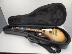 GIBSON LES PAUL TRIBUTE (P25010038)