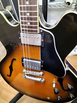 GIBSON ES-335 ELECTRIC GUITAR SAFE DELIVERY FROM JAPAN