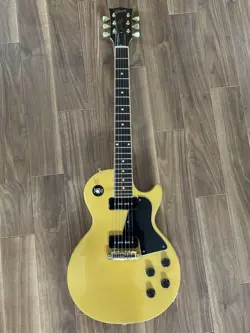 GUITAR GOLD HARDWARE