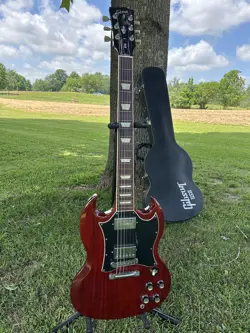 GIBSON SG AMERICAN MADE GUITAR