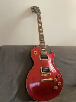 MODEL STANDARD RED