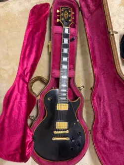 GIBSON CUSTOM SHOP LES PAUL '57 REISSUE GUITAR FROM JAPAN