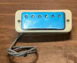 DELUXE FREE