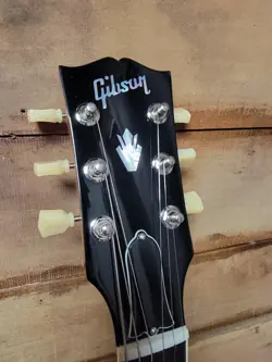 ES-335 SEMI-HOLLOWBODY ELECTRIC