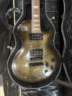 GIBSON LES PAUL HARD CASE INCLUDED