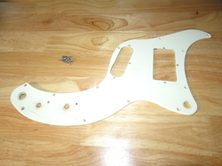 GIBSON 1975 WHITE 1 PLY MARAUDER PICKGUARD