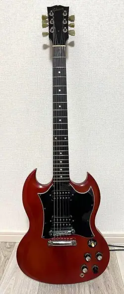 VINTAGE STYLE CHERRY