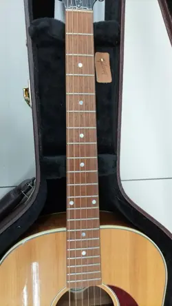 J-45 STUDIO ACOUSTIC