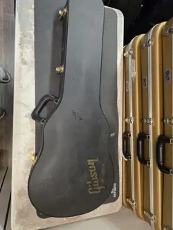 GIBSON CUSTOM SHOP 339 CASE RED LINED. W /KEY
