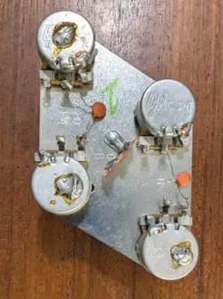 POTENTIOMETER TONE