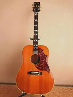 GIBSON HUMMINGBIRD 1966 GIBSON VINTAGE ACOUSTIC GUITAR FROM JAPAN