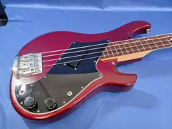 GIBSON VICTORY STANDARD RED W/HARD CASE ELECTRIC BASS GUITAR USED FROM JAPAN