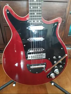 QUEEN FENDER GIBSON