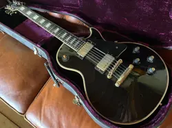 CUSTOM 1974 BLACK