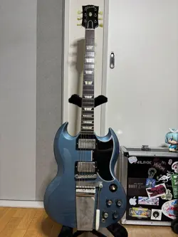 GIBSON CUSTOM SHOP MURPHY LAB 1964 SG STANDARD W/MAESTRO LIGHT AGED PELHAM BLUE