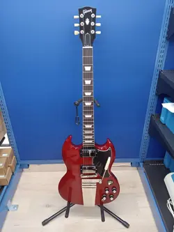 GIBSON SG STANDARD 1961 MAESTRO CHERRY RED ELECTRIC GUITAR USED FROM JAPAN