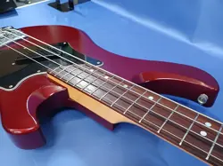 GUITAR UNIQUE