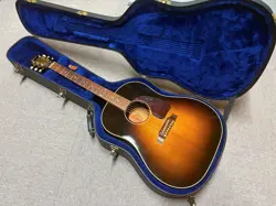 COLLECTION WITH CASE