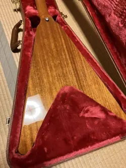 ELECTRIC GUITAR MINT