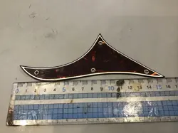 REPLACEMENT BURNS PICKGUARD
