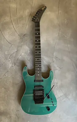 GIBSON U2 USED 1988  EBONY FINGERBOARD EMERALD GREEN METALLIC W/HARD CASE