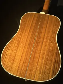 KOA ANTIQUE