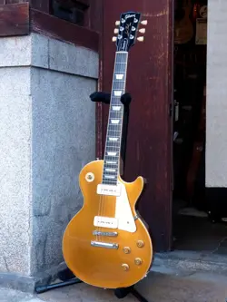 22 LES PAUL