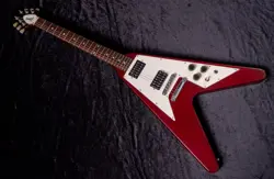 GIBSON FLYING V '67 CHERRY 1999 3.670KG  90999736