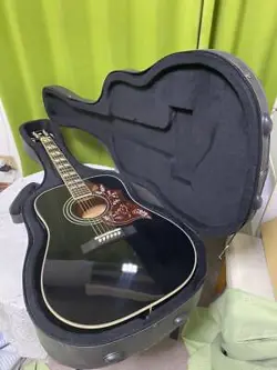 FEELINGJOHN LENNON BY GIBSON HUMMINGBIRD PRO