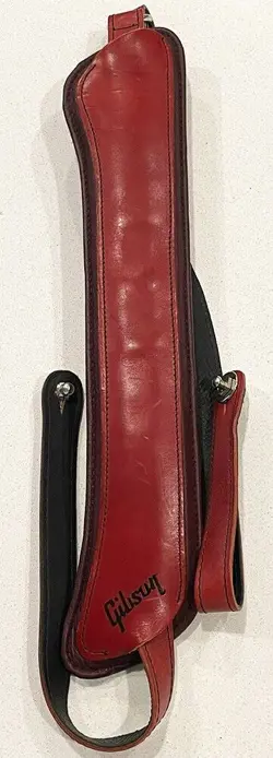 GIBSON MODERN VINTAGE GUITAR STRAP IN CHERRY W/ HIGH-QUALITY PREMIUM LEATHER