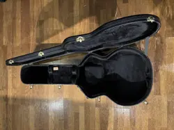 GIBSON SJ-200 2015