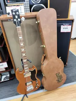 STANDARD BASS WALNUT