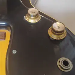1960'S GIBSON GUITAR
