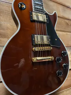 LIMITED EDITION WALNUT