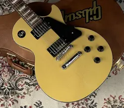 YELLOW4.03
