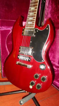 RED W/ ORIGINAL