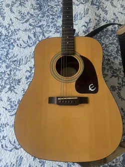 NA ACOUSTIC GUITAR