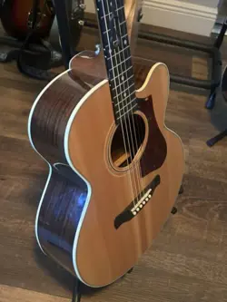 SB ACOUSTIC GUITAR