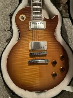 GIBSON LES PAUL STANDARD HONEY BURST 2010