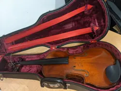 VINTAGE 1942 GIBSON VIOLA WITH CASE BEAUTIFUL RARE