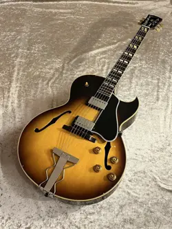GIBSON VINTAGE ES 175D SUNBURST MADE IN 1959 3.02KG G CLUB TOKYO