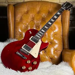 2017 GIBSON LES PAUL STUDIO WINE RED ELECTRIC GUITAR W/ HARDSHELL CASE!