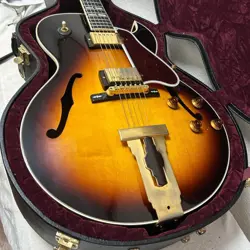 GIBSON CUSTOM SHOP L-4M 2009 WITH HARD CASE & COA FROM JAPAN