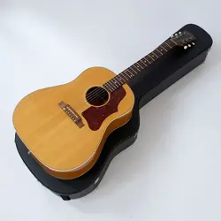 GIBSON USED ACOUSTIC GUITAR GIBSON J-50 AN 2001 MODEL WITH FISHMAN PICKUP J50 AN