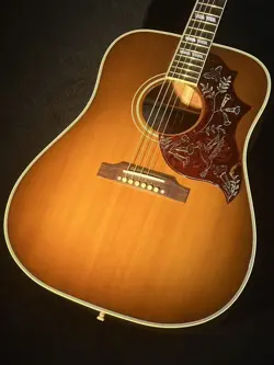GIBSON CUSTOM SHOP LIMITED EDITION 50TH ANNIVERSARY HUMMINGBIRD CUSTOM KOA MADE