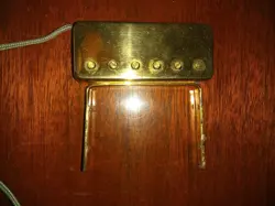 ARCHTOP GUITAR FLOATING