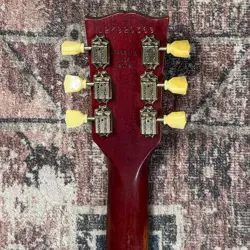 GUITAR W/ HARDSHELL