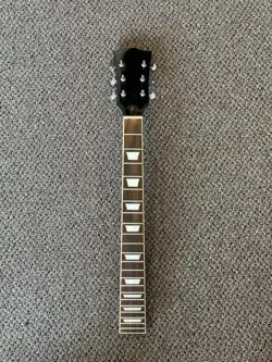 GIBSON STYLE NECK BOLT ON 22 FRETS WITH TUNERS NEVER MOUNTED